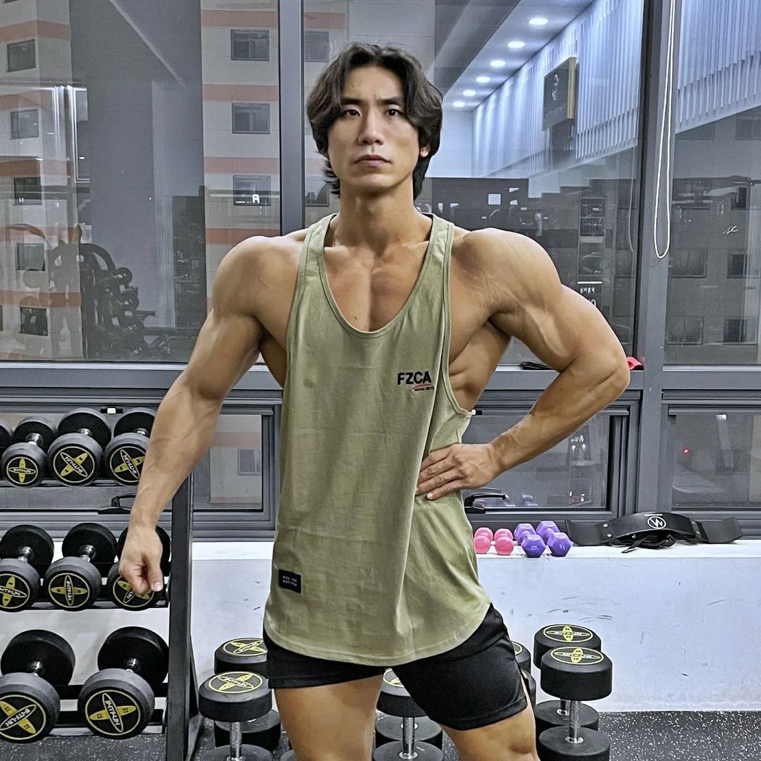 Sports Fitness Muscle Men&