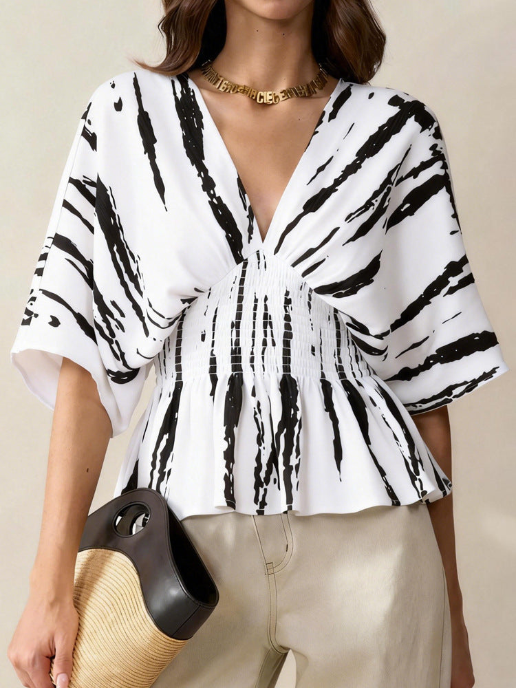 Womens Casual V-Neck Three-Quarter Sleeve Pullover With Digital Print T-Shirt