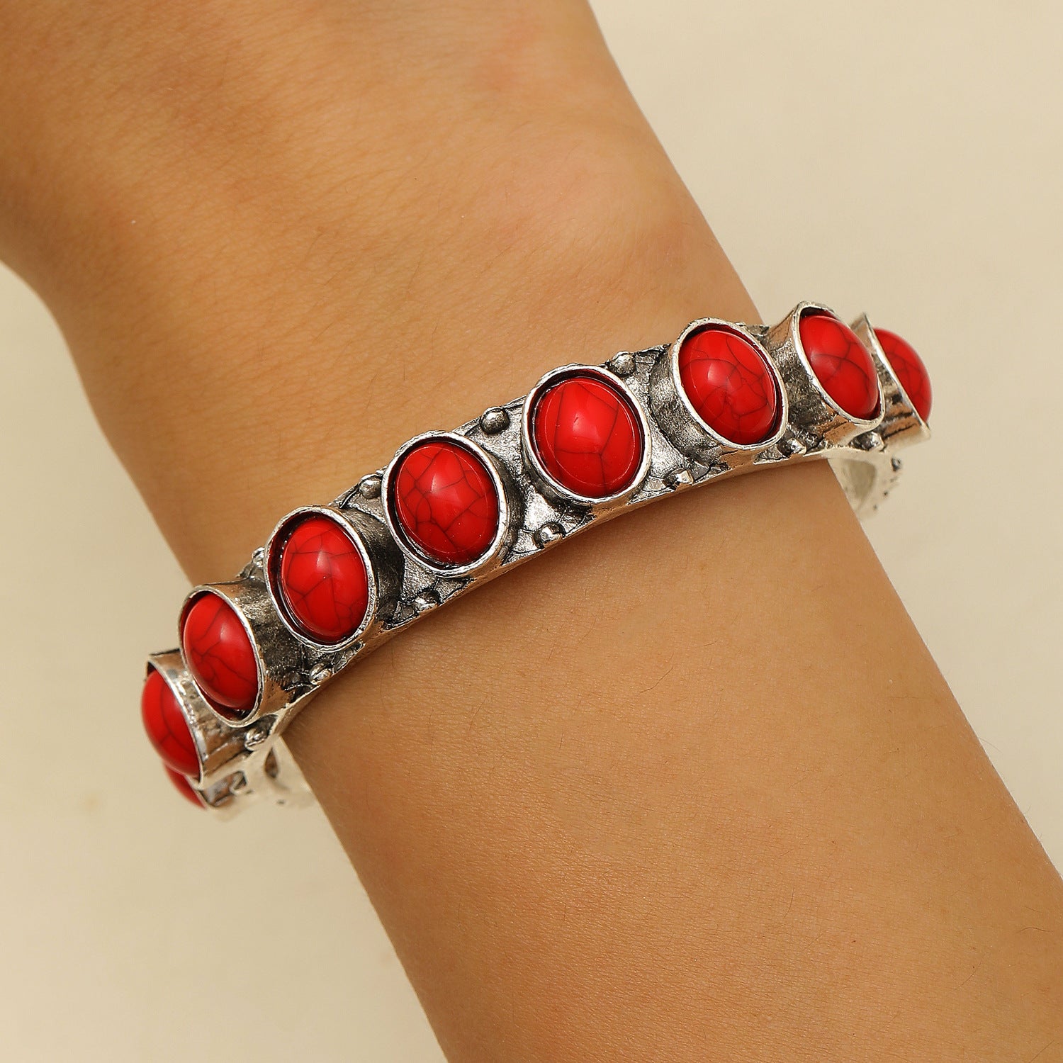 Stylish Minimalist Retro Designed Bracelet For Women