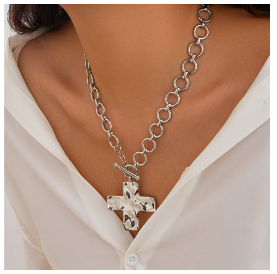 Fashionable Metal Cross Necklace For Women