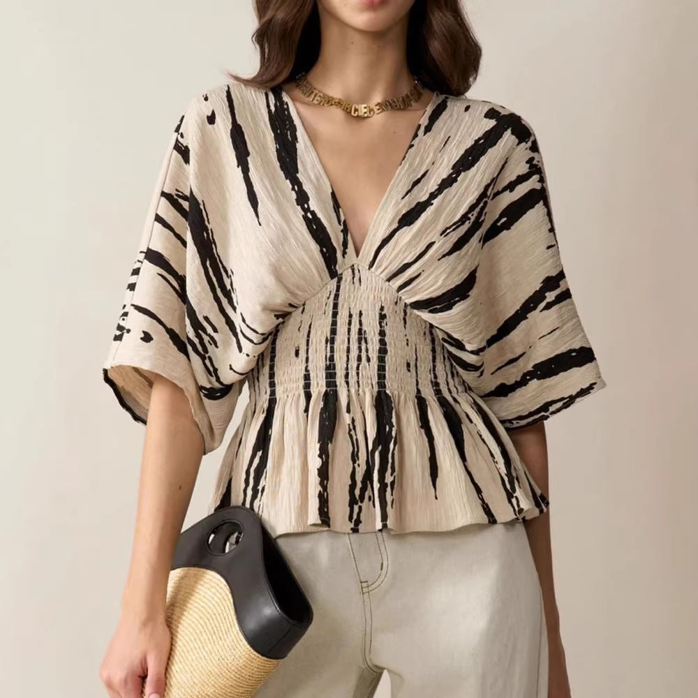 Womens Casual V-Neck Three-Quarter Sleeve Pullover With Digital Print T-Shirt